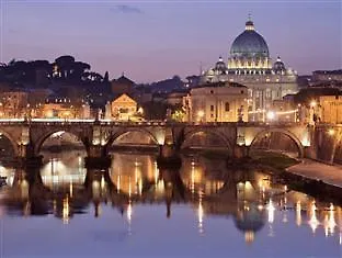 ゲストハウス Castel Sant'angelo